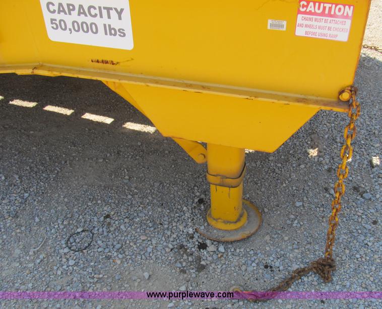 image for item B2826 Ledwell LW25X120 portable loading dock