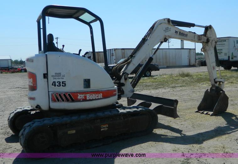 image for item B3819 Bobcat 435 ZHS compact excavator