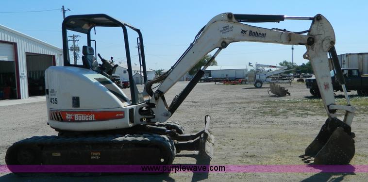 image for item B3819 Bobcat 435 ZHS compact excavator