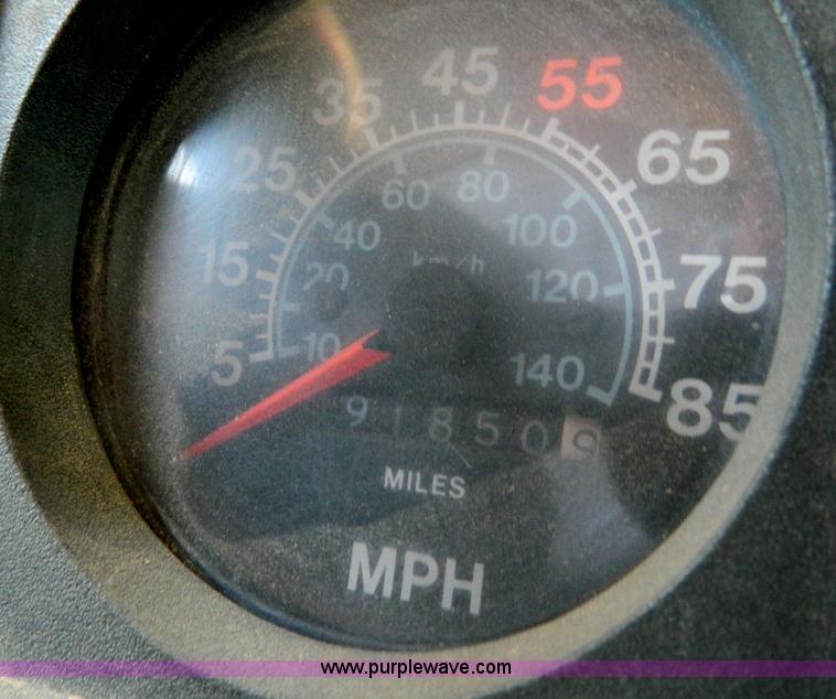 image for item B3820 1988 International S1900 dump truck