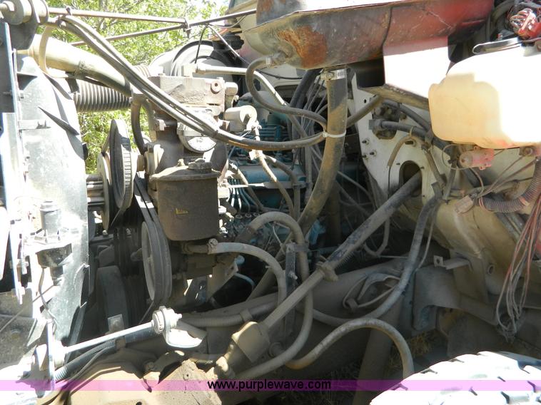 image for item B3820 1988 International S1900 dump truck