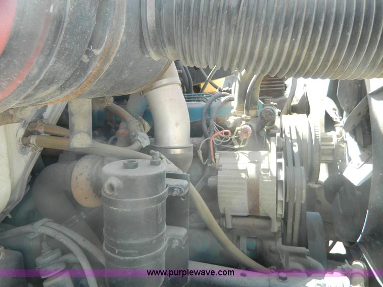 image for item B3820 1988 International S1900 dump truck