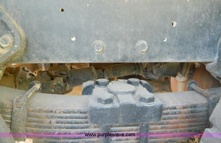 image for item B3820 1988 International S1900 dump truck