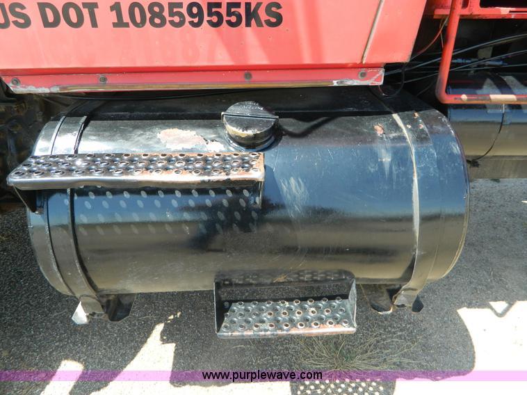 image for item B3831 1979 Ford 9000 winch truck