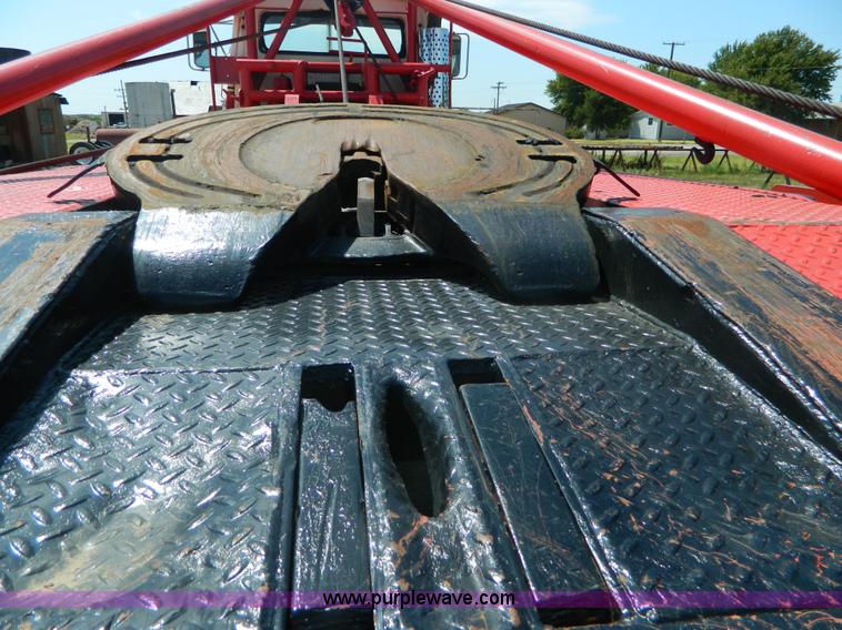 image for item B3831 1979 Ford 9000 winch truck