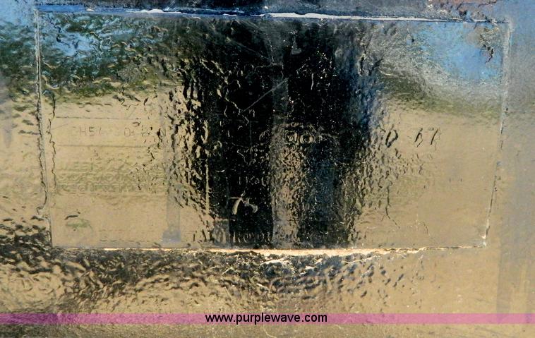 image for item B3831 1979 Ford 9000 winch truck