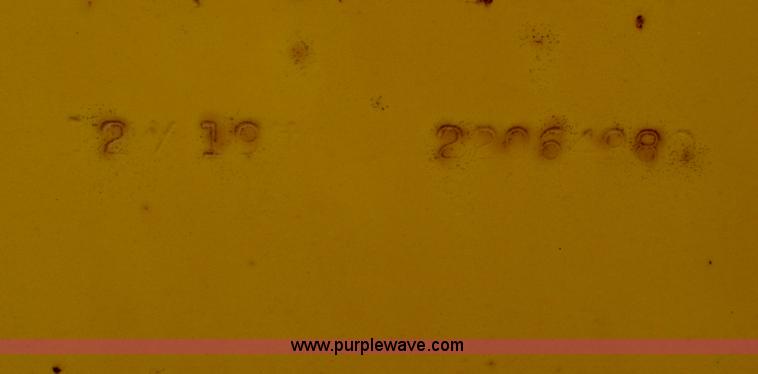 image for item B5162 2002 Ledwell LW25X120 portable loading dock