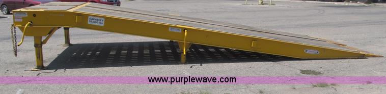 image for item B5163 2008 Ledwell LW25RM portable loading dock