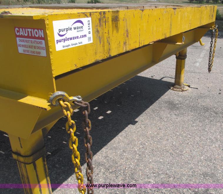 image for item B5163 2008 Ledwell LW25RM portable loading dock