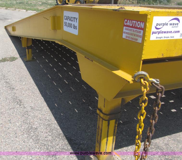 image for item B5163 2008 Ledwell LW25RM portable loading dock