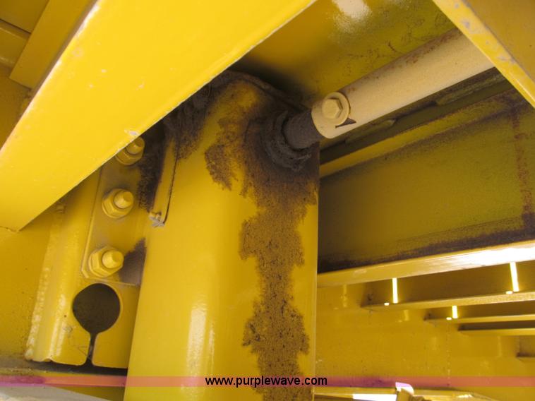 image for item B5163 2008 Ledwell LW25RM portable loading dock