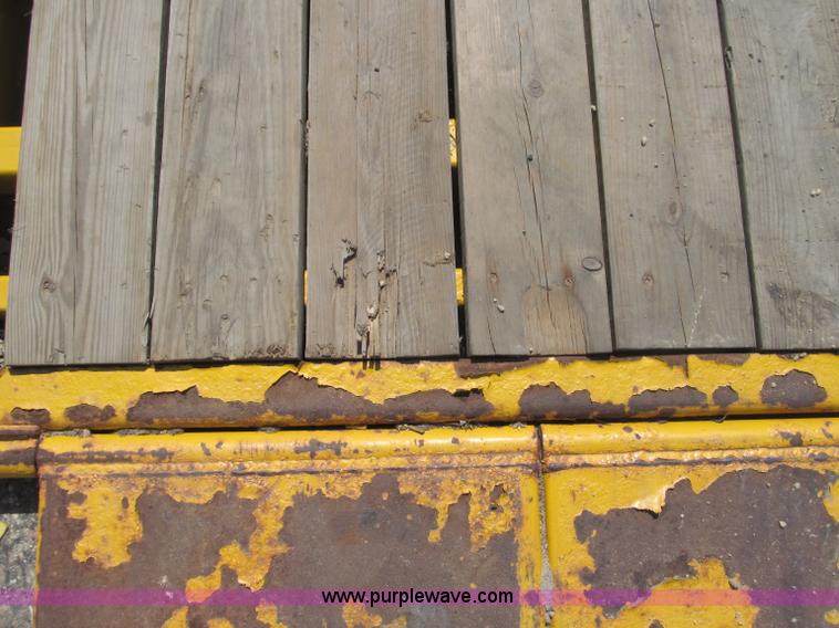 image for item B5163 2008 Ledwell LW25RM portable loading dock