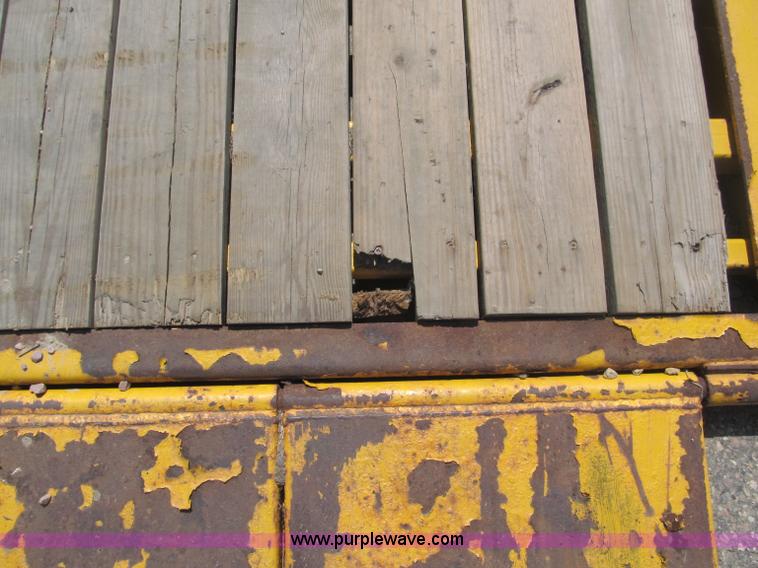 image for item B5163 2008 Ledwell LW25RM portable loading dock