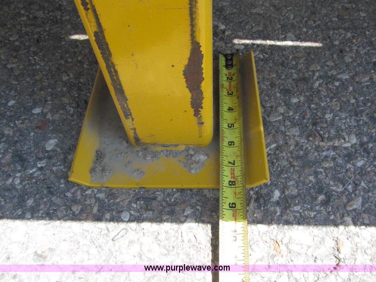 image for item B5163 2008 Ledwell LW25RM portable loading dock