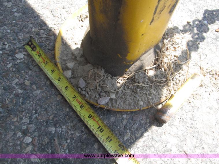 image for item B5163 2008 Ledwell LW25RM portable loading dock