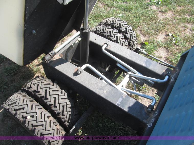 image for item B5167 2011 Bartell Morrison DB17P power buggy