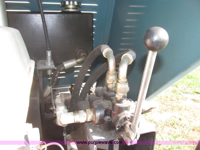 image for item B5167 2011 Bartell Morrison DB17P power buggy