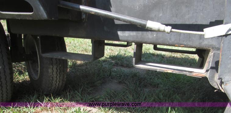 image for item B5167 2011 Bartell Morrison DB17P power buggy