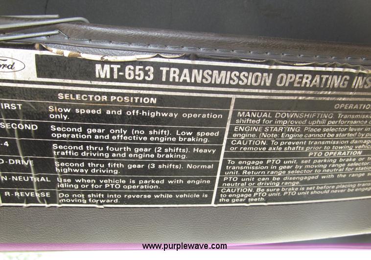 image for item B5175 1985 Ford CT8000 low tilt boom truck