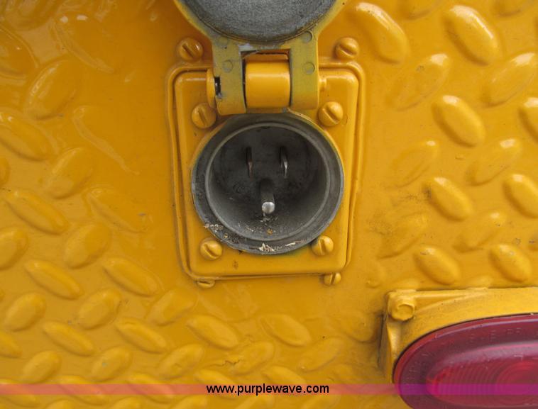 image for item B5175 1985 Ford CT8000 low tilt boom truck