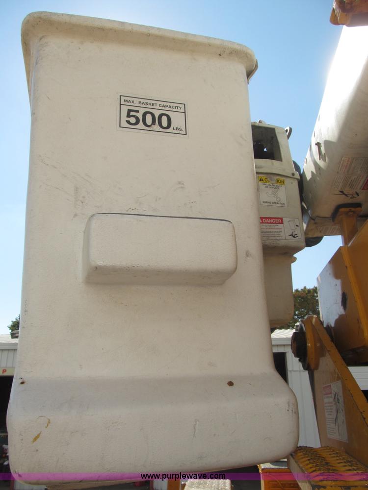 image for item B5175 1985 Ford CT8000 low tilt boom truck