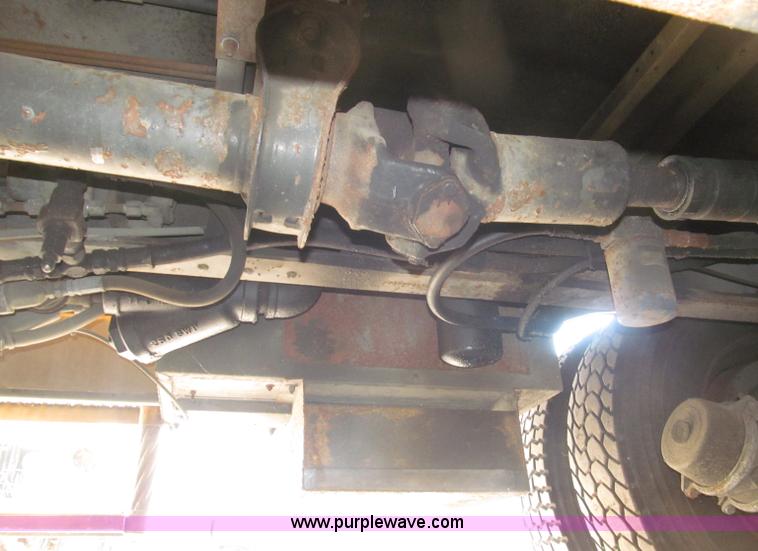 image for item B5175 1985 Ford CT8000 low tilt boom truck