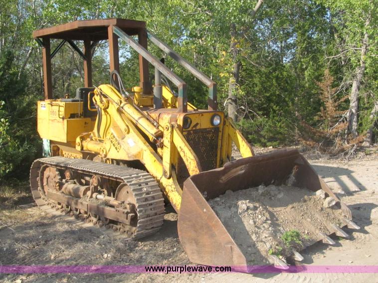 image for item B5199 1966 Case C1150 track loader