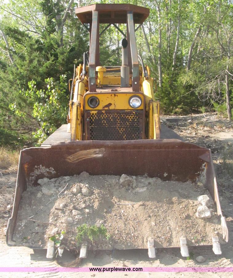 image for item B5199 1966 Case C1150 track loader