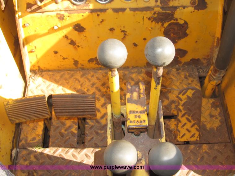 image for item B5199 1966 Case C1150 track loader