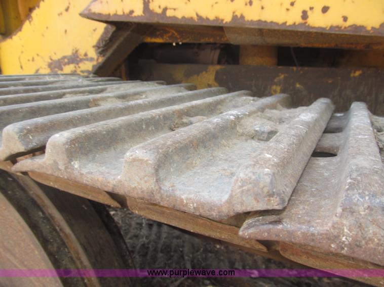 image for item B5199 1966 Case C1150 track loader