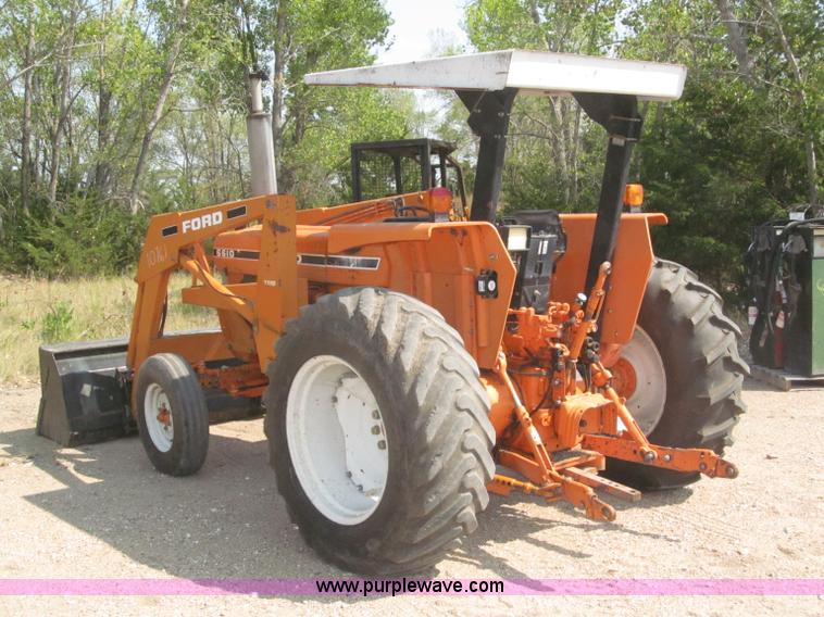 image for item B5200 1990 Ford 6610 tractor