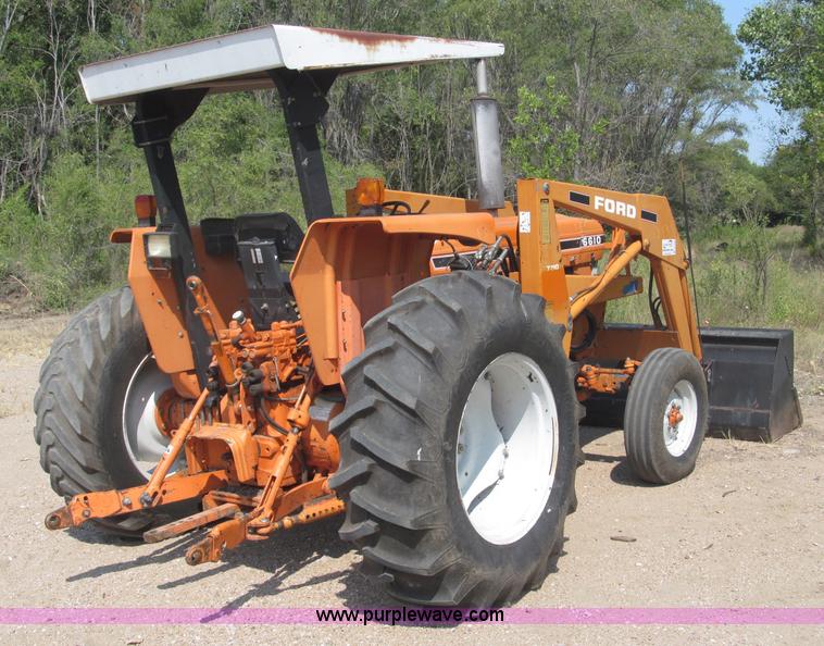 image for item B5200 1990 Ford 6610 tractor