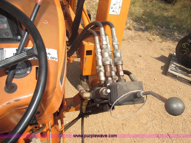 image for item B5200 1990 Ford 6610 tractor