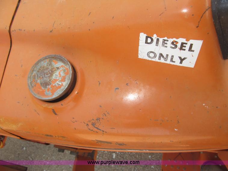 image for item B5200 1990 Ford 6610 tractor