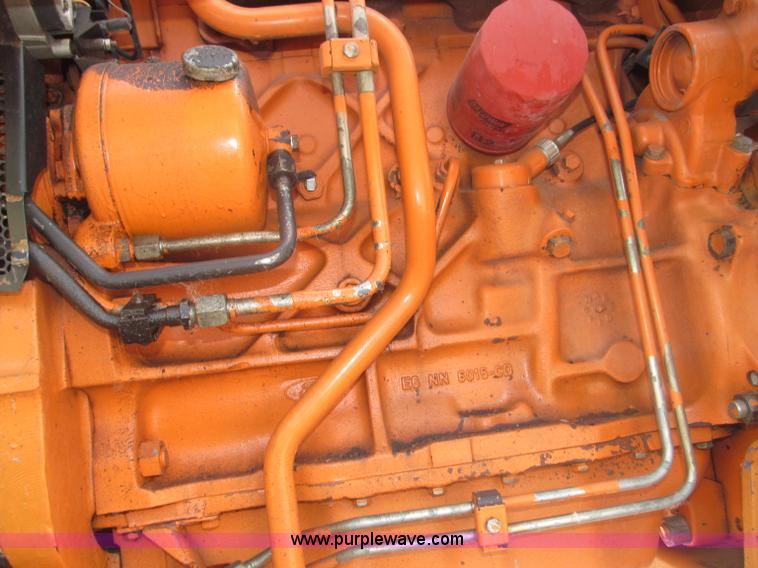 image for item B5200 1990 Ford 6610 tractor