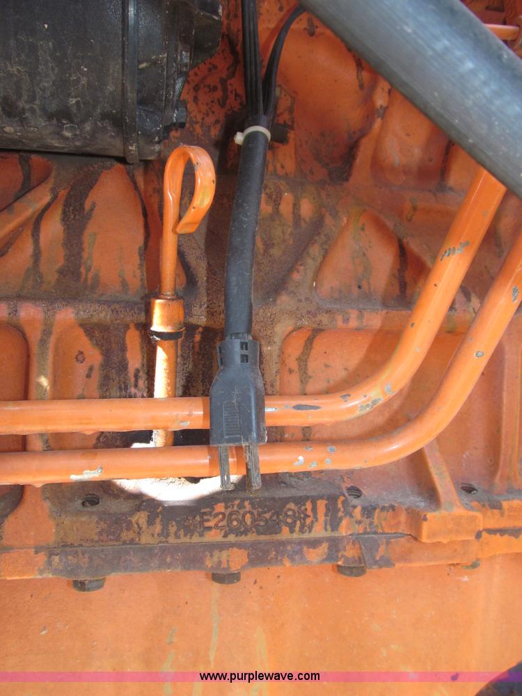 image for item B5200 1990 Ford 6610 tractor