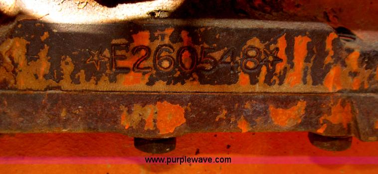image for item B5200 1990 Ford 6610 tractor