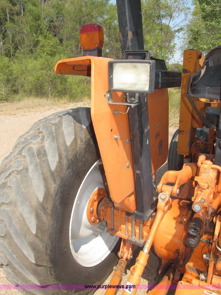 image for item B5200 1990 Ford 6610 tractor