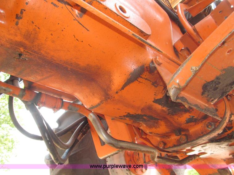 image for item B5200 1990 Ford 6610 tractor