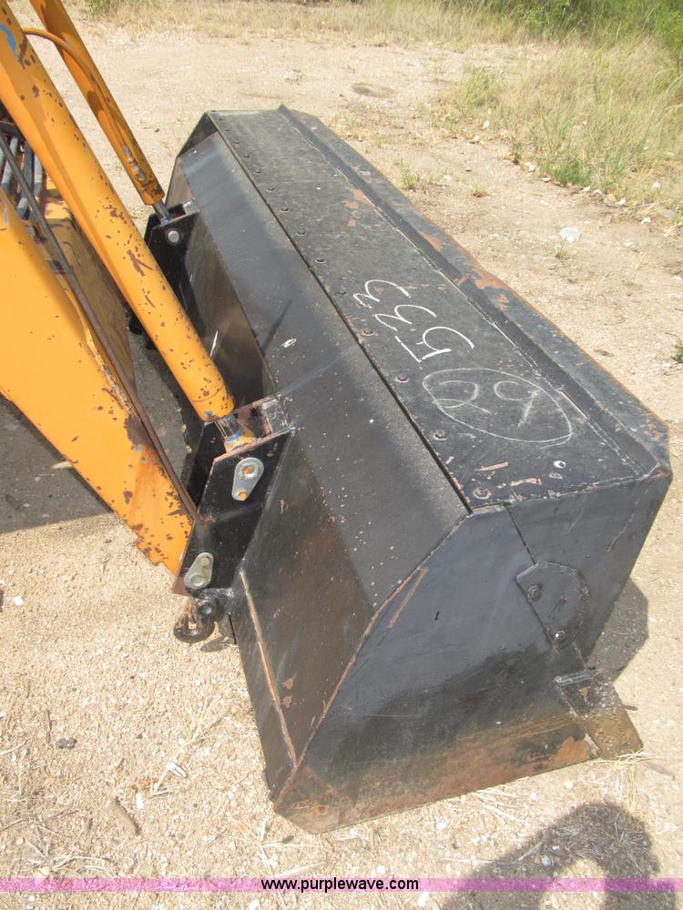 image for item B5200 1990 Ford 6610 tractor