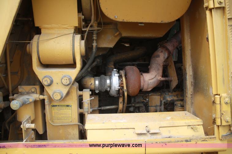 image for item B6954 1990 Caterpillar 953 track loader