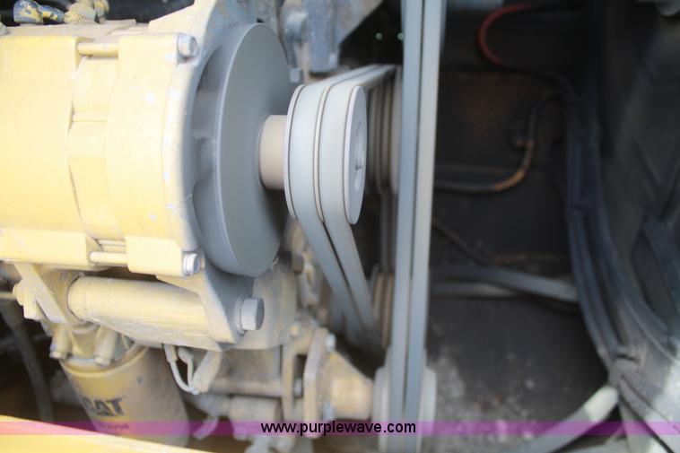 image for item B6954 1990 Caterpillar 953 track loader