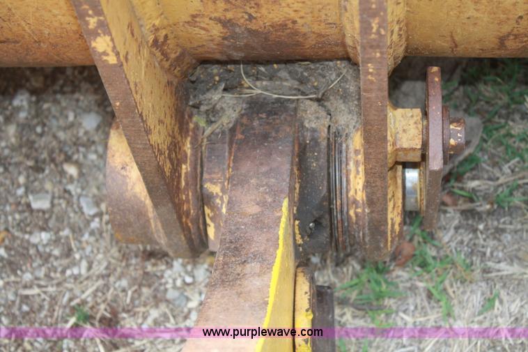 image for item B6954 1990 Caterpillar 953 track loader