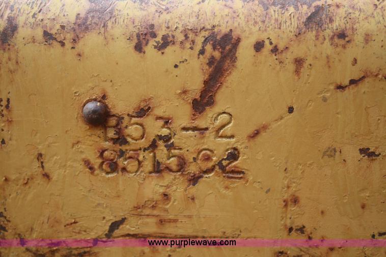 image for item B6954 1990 Caterpillar 953 track loader