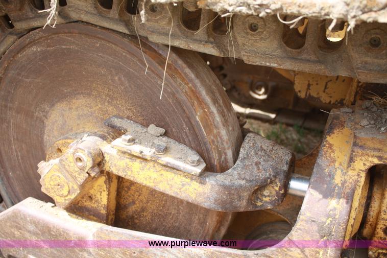 image for item B6954 1990 Caterpillar 953 track loader