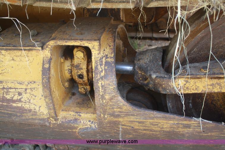 image for item B6954 1990 Caterpillar 953 track loader