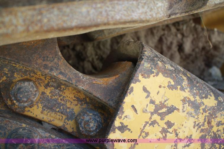 image for item B6954 1990 Caterpillar 953 track loader