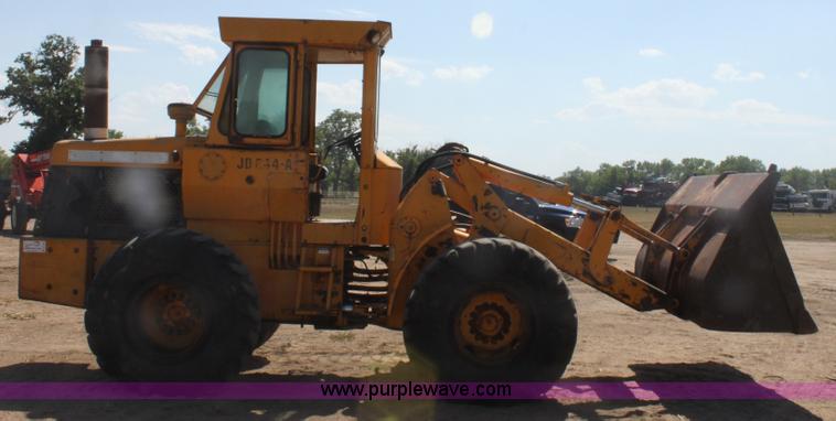 image for item B7392 1971 John Deere 644A wheel loader