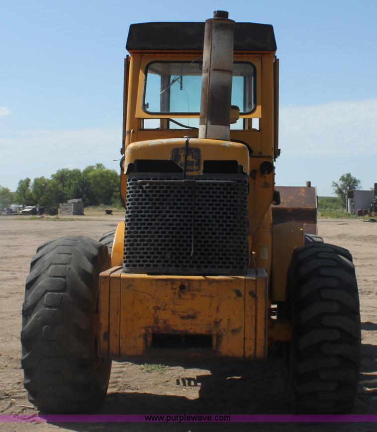 image for item B7392 1971 John Deere 644A wheel loader