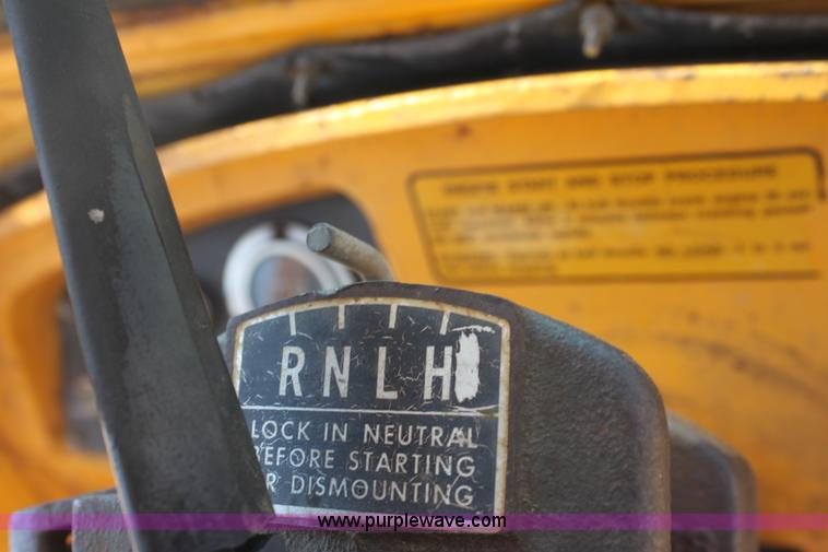 image for item B7392 1971 John Deere 644A wheel loader